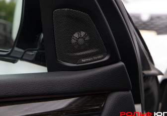 Подержанный автомобиль BMW X5 2017 года (16 фото)