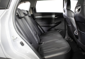 Подержанный автомобиль Changan CS75PLUS 2023 года (9 фото)