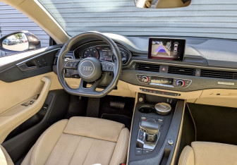 Подержанный автомобиль Audi A5 Coupe 2017 года (11 фото)