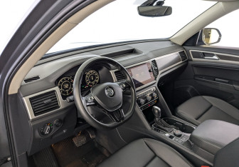 Подержанный автомобиль Volkswagen Teramont 2019 года (16 фото)