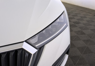 Подержанный автомобиль Skoda Octavia Liftback 2021 года (11 фото)