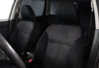 Подержанный автомобиль Subaru Forester Suv 2008 года (15 фото)