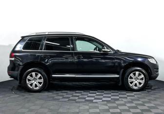 Подержанный автомобиль Volkswagen Touareg 2008 года (4 фото)