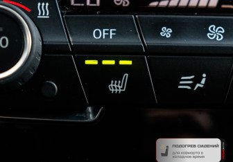 Подержанный автомобиль BMW X1 2019 года (10 фото)