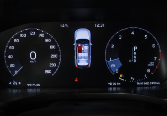 Подержанный автомобиль Volvo XC60 2018 года (11 фото)