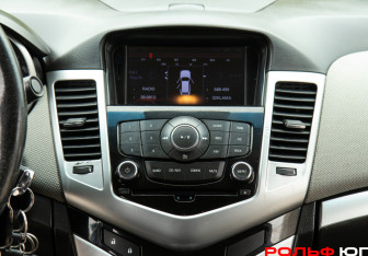 Подержанный автомобиль Chevrolet Cruze Sedan 2011 года (12 фото)