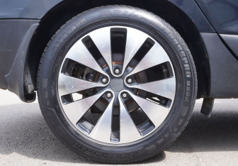 Подержанный автомобиль Hyundai ix35 2011 года (9 фото)