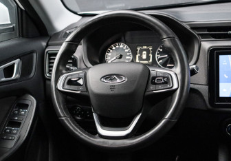 Подержанный автомобиль Chery Tiggo 4 2022 года (12 фото)