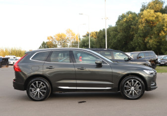 Подержанный автомобиль Volvo XC60 2020 года (4 фото)
