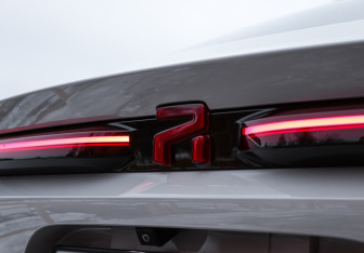 Подержанный автомобиль Rising Auto F7 2023 года (16 фото)