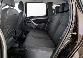 Подержанный автомобиль Nissan Terrano 2020 года (18 фото)