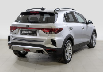 Подержанный автомобиль Kia Rio Hatchback 2021 года (5 фото)