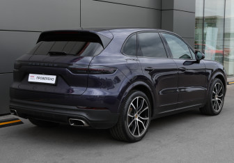 Подержанный автомобиль Porsche Cayenne 2018 года (5 фото)