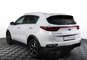 Подержанный автомобиль Kia Sportage 2021 года (7 фото)