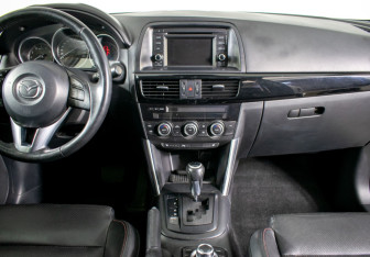 Подержанный автомобиль Mazda CX-5 2013 года (11 фото)