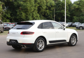 Подержанный автомобиль Porsche Macan 2014 года (5 фото)