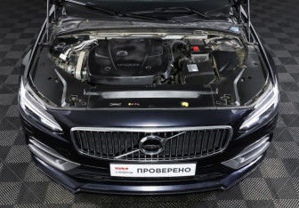 Подержанный автомобиль Volvo S90 2018 года (9 фото)