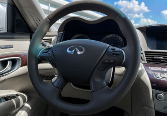 Подержанный автомобиль Infiniti M Sedan 2012 года (14 фото)