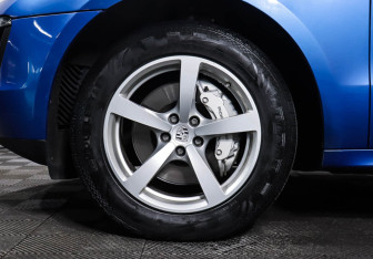 Подержанный автомобиль Porsche Macan 2014 года (60 фото)