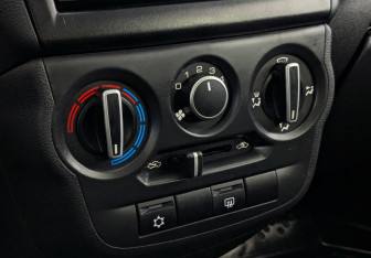 Подержанный автомобиль LADA (ВАЗ) Granta Sedan 2022 года (25 фото)