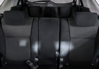 Подержанный автомобиль Mitsubishi Xpander 2023 года (12 фото)