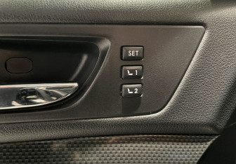 Подержанный автомобиль Subaru Legacy Sedan 2011 года (19 фото)