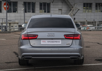 Подержанный автомобиль Audi A6 Sedan 2018 года (6 фото)