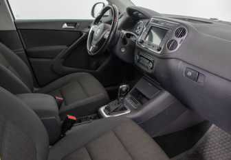 Подержанный автомобиль Volkswagen Tiguan 2013 года (9 фото)