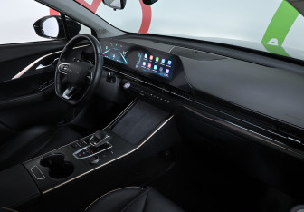 Подержанный автомобиль Omoda C5 2023 года (9 фото)