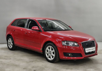 Подержанный автомобиль Audi A3 Hatchback 2008 года (3 фото)