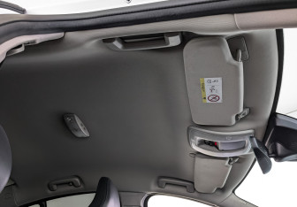 Подержанный автомобиль Volvo S60 2016 года (23 фото)