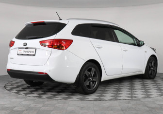 Подержанный автомобиль Kia Ceed Wagon 2015 года (5 фото)