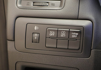 Подержанный автомобиль Mazda CX-5 2012 года (10 фото)