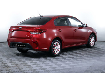 Подержанный автомобиль Kia Rio Sedan 2017 года (5 фото)