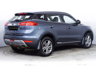 Подержанный автомобиль Geely Atlas 2018 года (5 фото)
