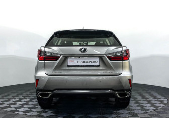 Подержанный автомобиль Lexus RX 2016 года (6 фото)