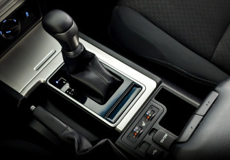 Подержанный автомобиль Toyota Land Cruiser Prado 2021 года (28 фото)