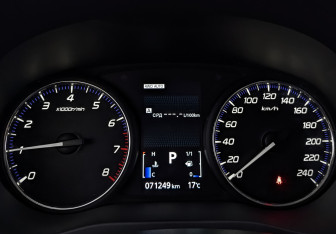 Подержанный автомобиль Mitsubishi Outlander 2019 года (16 фото)