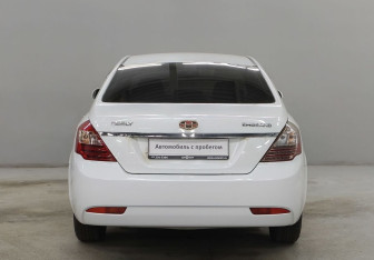 Подержанный автомобиль Geely Emgrand EC7 Sedan 2012 года (6 фото)