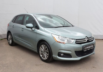 Подержанный автомобиль Citroen C4 Hatchback 2011 года (3 фото)