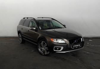 Подержанный автомобиль Volvo XC70 2011 года (3 фото)
