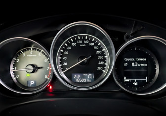 Подержанный автомобиль Mazda CX-5 2013 года (13 фото)