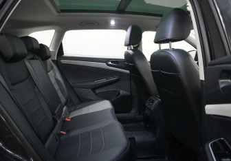 Подержанный автомобиль Jetta VS7 2023 года (14 фото)