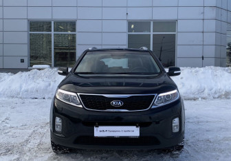 Подержанный автомобиль Kia Sorento 2019 года (2 фото)