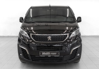 Подержанный автомобиль Peugeot Traveller 2018 года (2 фото)