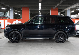 Подержанный автомобиль Land Rover Range Rover 2020 года (8 фото)