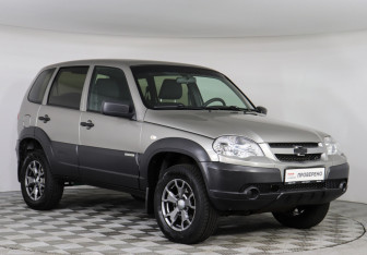 Подержанный автомобиль Chevrolet Niva 2018 года (3 фото)