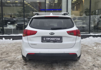 Подержанный автомобиль Kia Ceed Wagon 2018 года (7 фото)