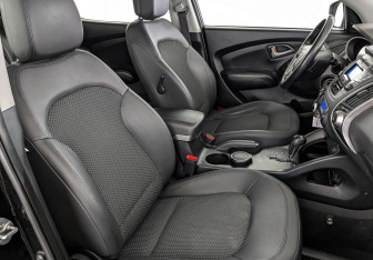 Подержанный автомобиль Hyundai ix35 2012 года (24 фото)