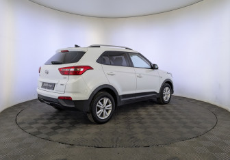 Подержанный автомобиль Hyundai Creta 2017 года (5 фото)